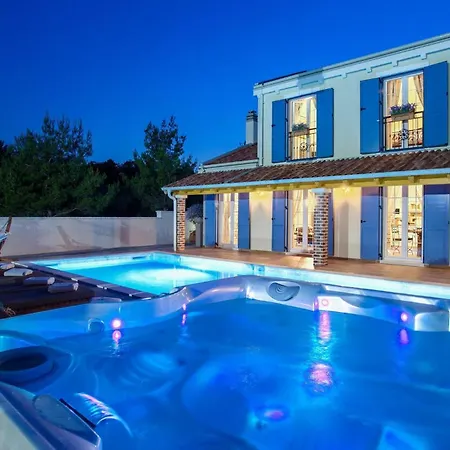 Mek Ferienhaus Zadar